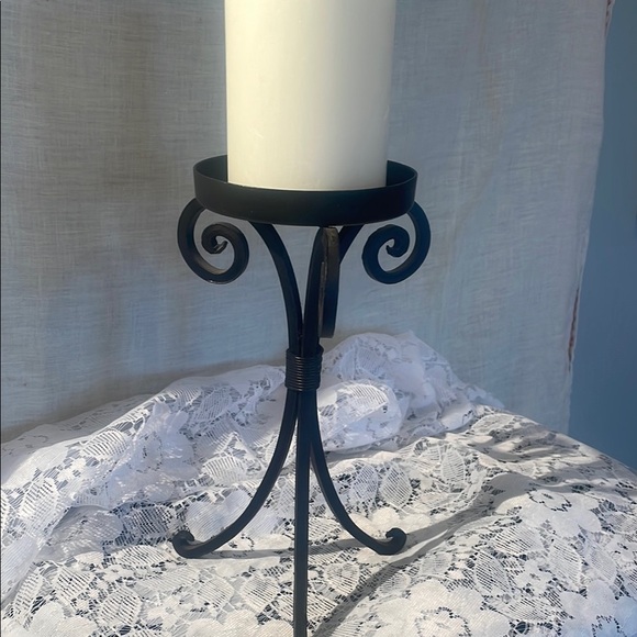 Elegant Black Iron Candle Holder - Picture 2 of 3